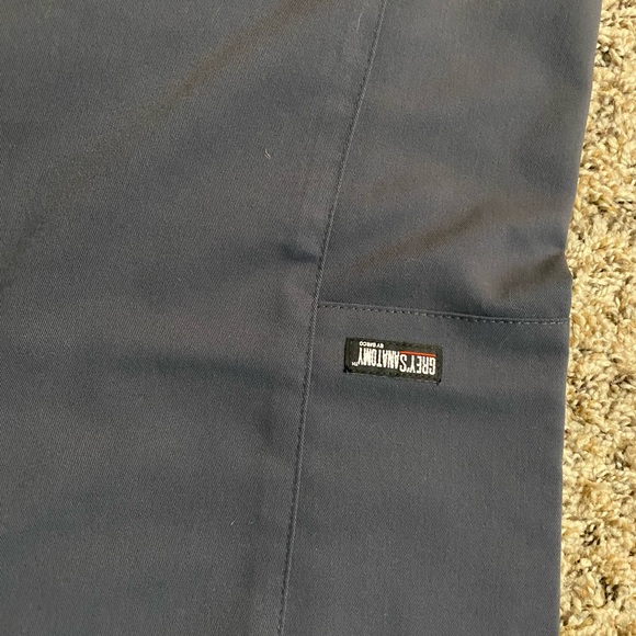 NWOT! Grey’s Anatomy Granite/dark gray stretchy scrub pants. Size M. - Picture 4 of 8